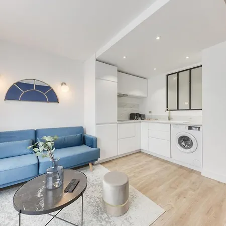 Apartment The Blue And Gold Cocoon Viry-Chatillon