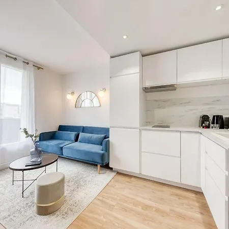 Apartment The Blue And Gold Cocoon *