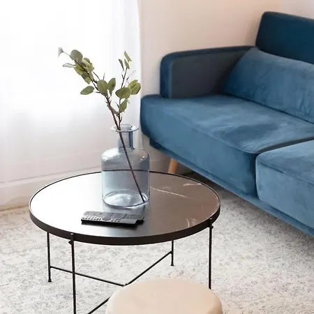 Apartment The Blue And Gold Cocoon
